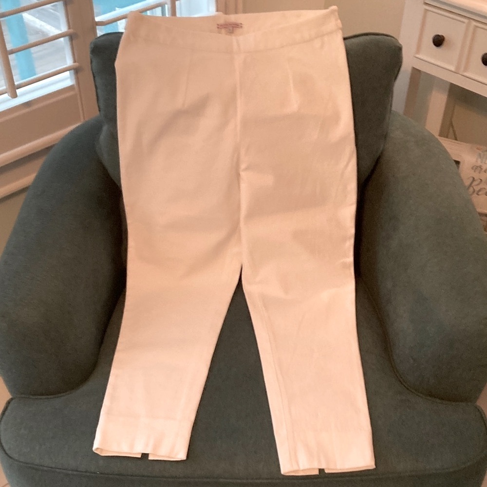 Frances Valentine Cream Ankle Pants. Size 8.